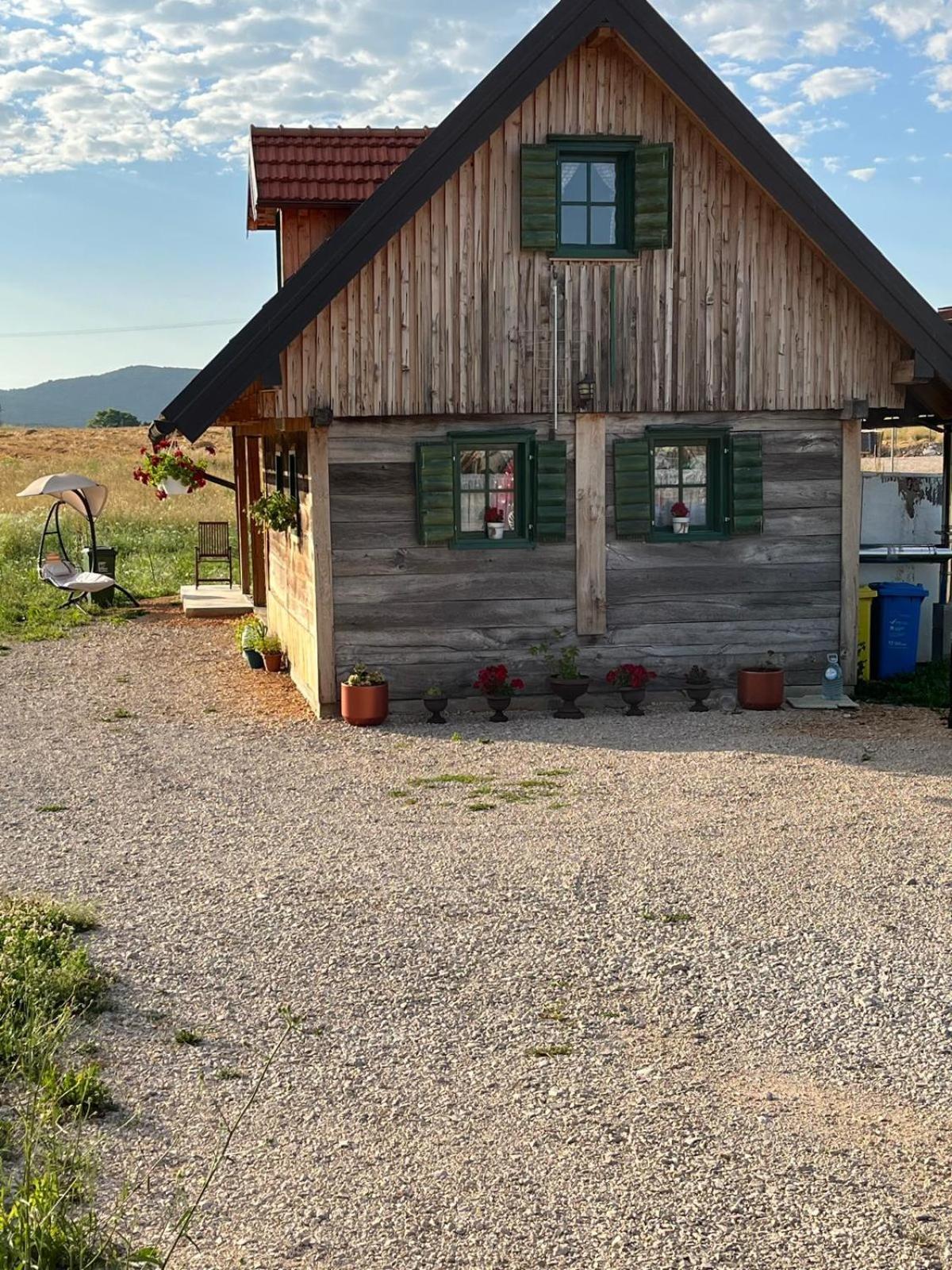 Wooden House Ante Self Check - In And Check - Out Appartement Otočac Buitenkant foto
